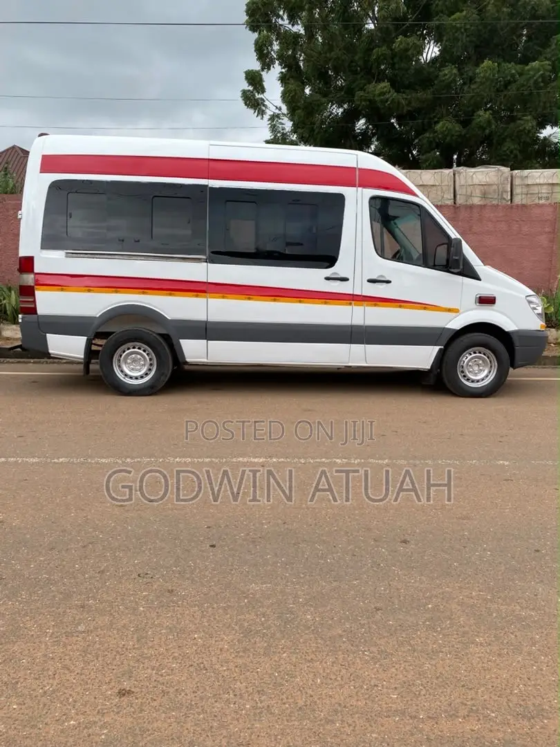 Mercedes-Benz Sprinter 2013 White