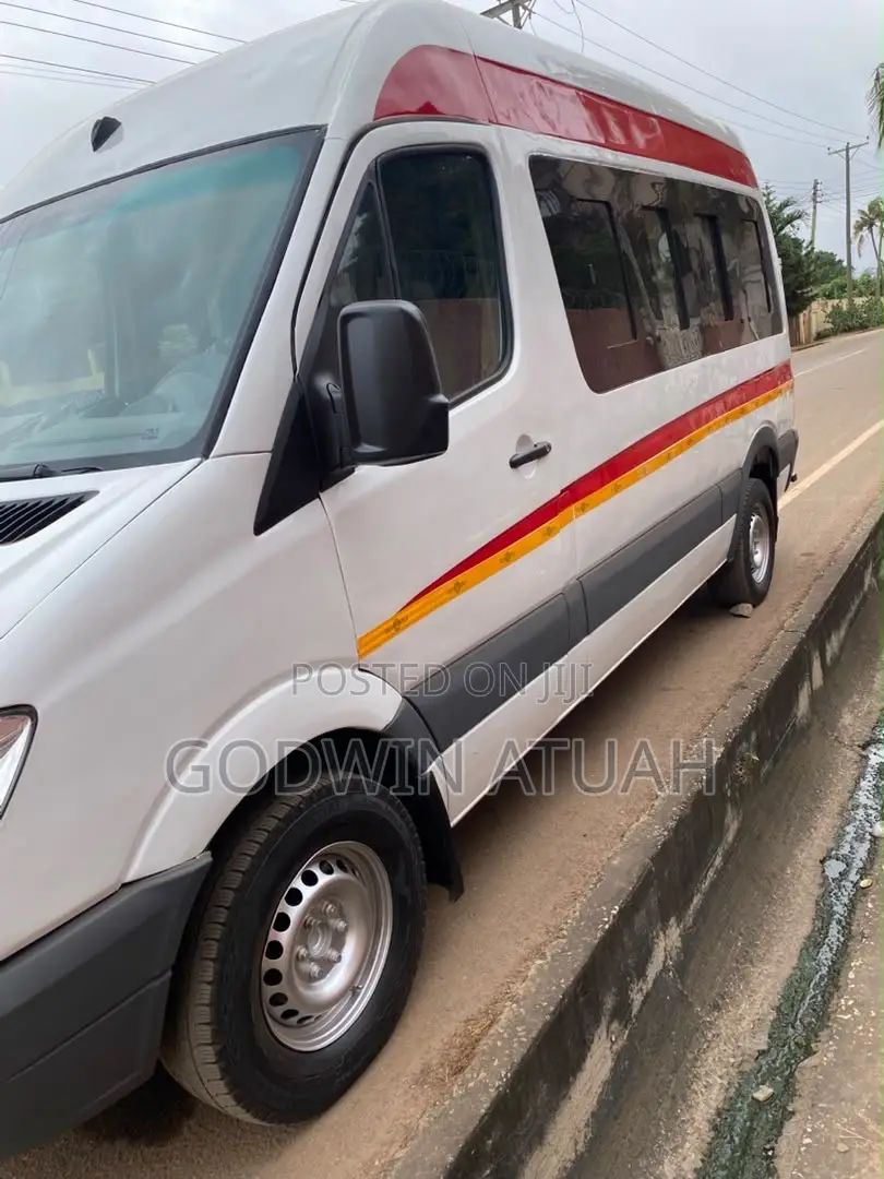 Mercedes-Benz Sprinter 2013 White