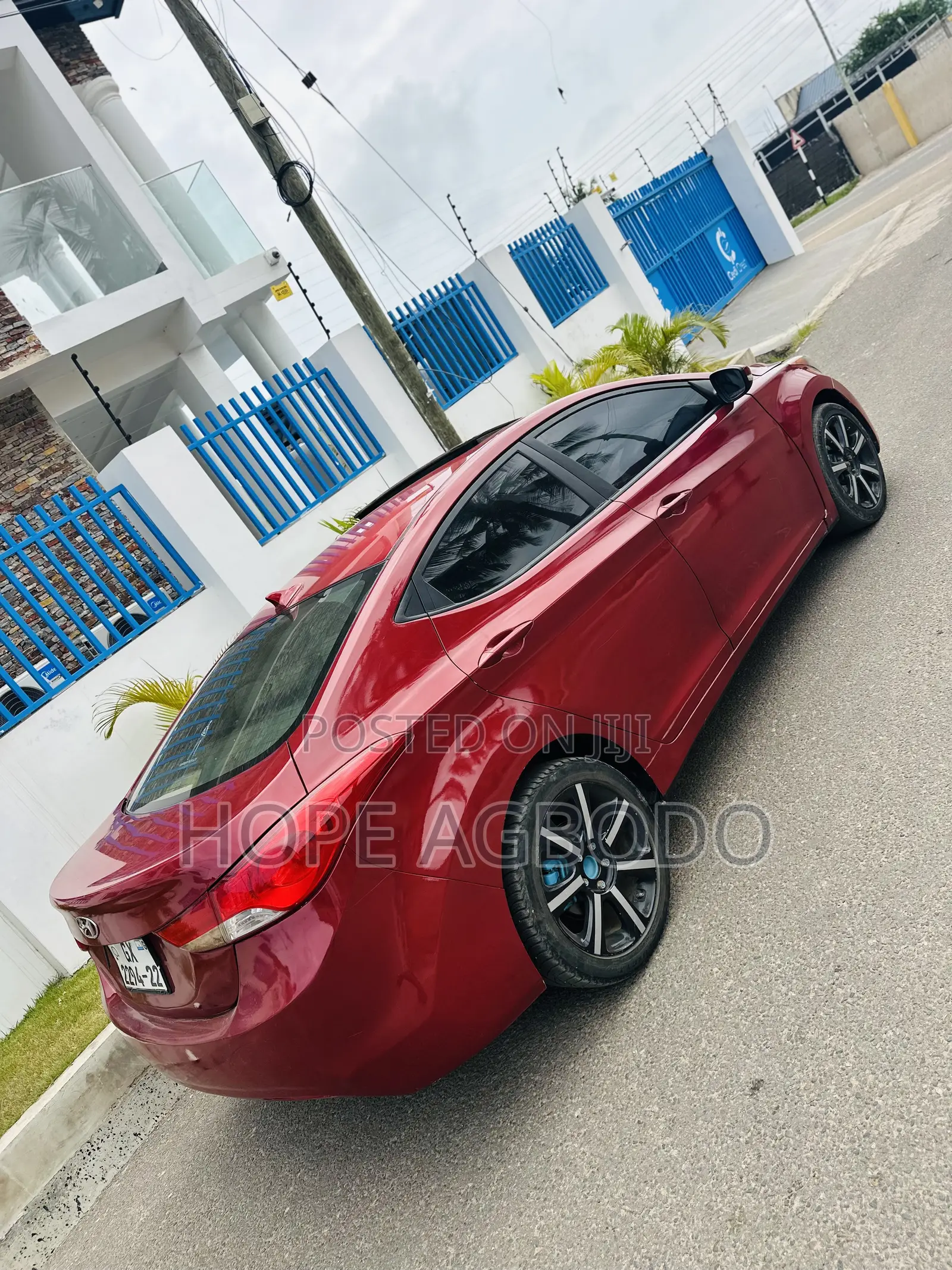 Hyundai Elantra Limited Sedan FWD (1.8L 4cyl 6A) 2013 Red