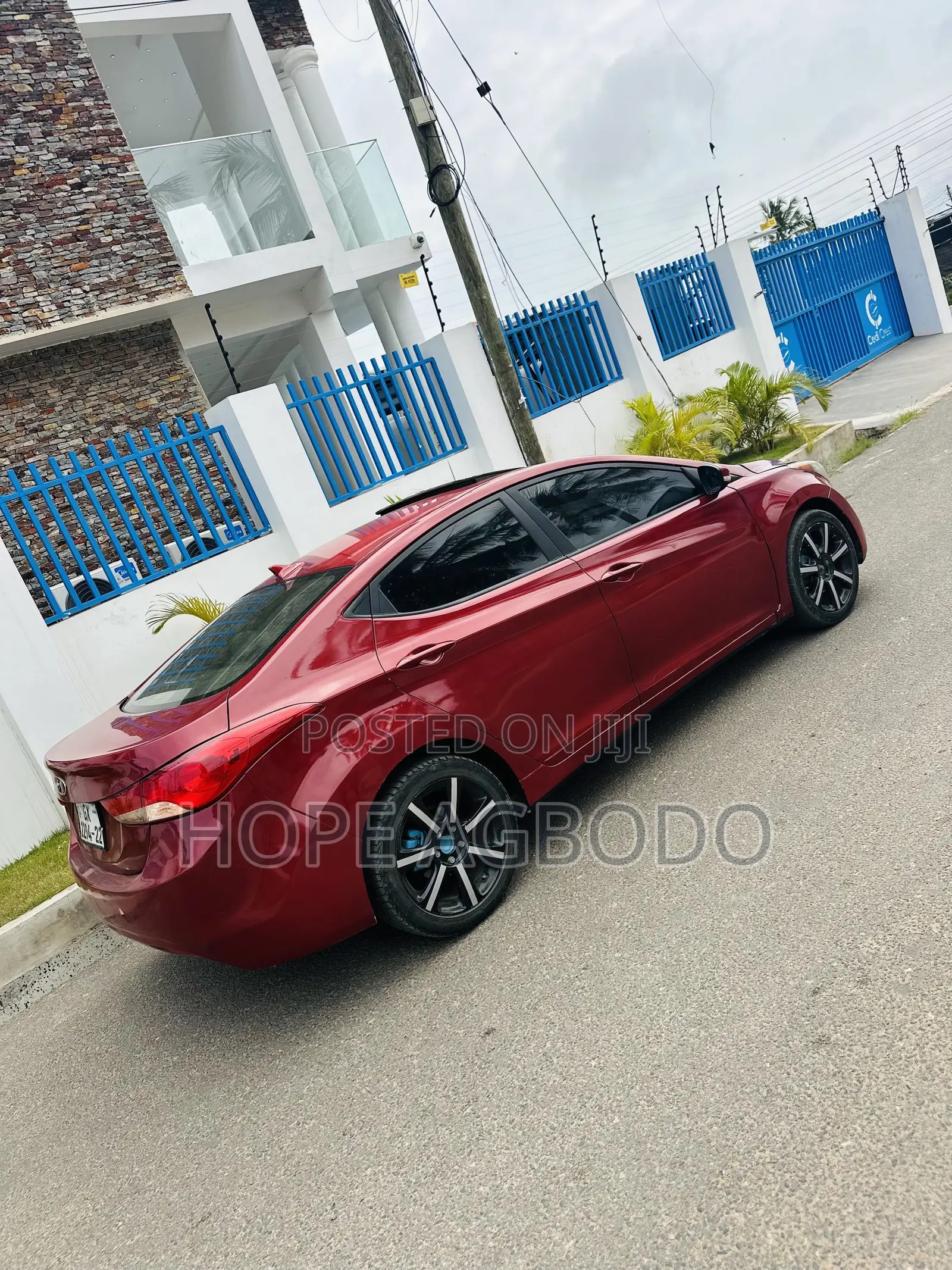Hyundai Elantra Limited Sedan FWD (1.8L 4cyl 6A) 2013 Red