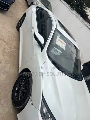 Honda Civic 2019 White