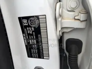 Toyota Hilux Revo Double Cab Deisel 2.4 AWD 2018 White