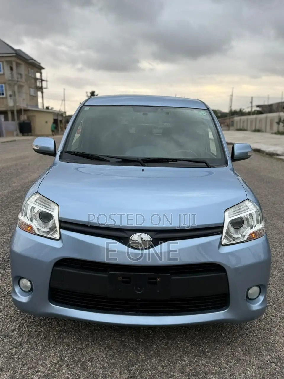 Toyota Sienta 2015 Blue