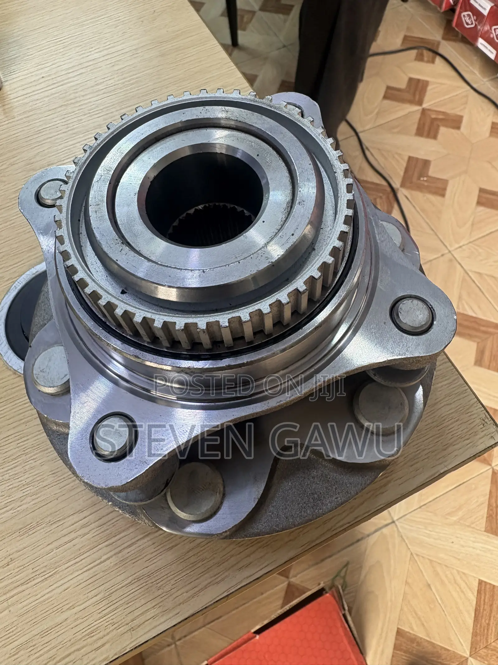 Toyota Hilux Free Hub 2016