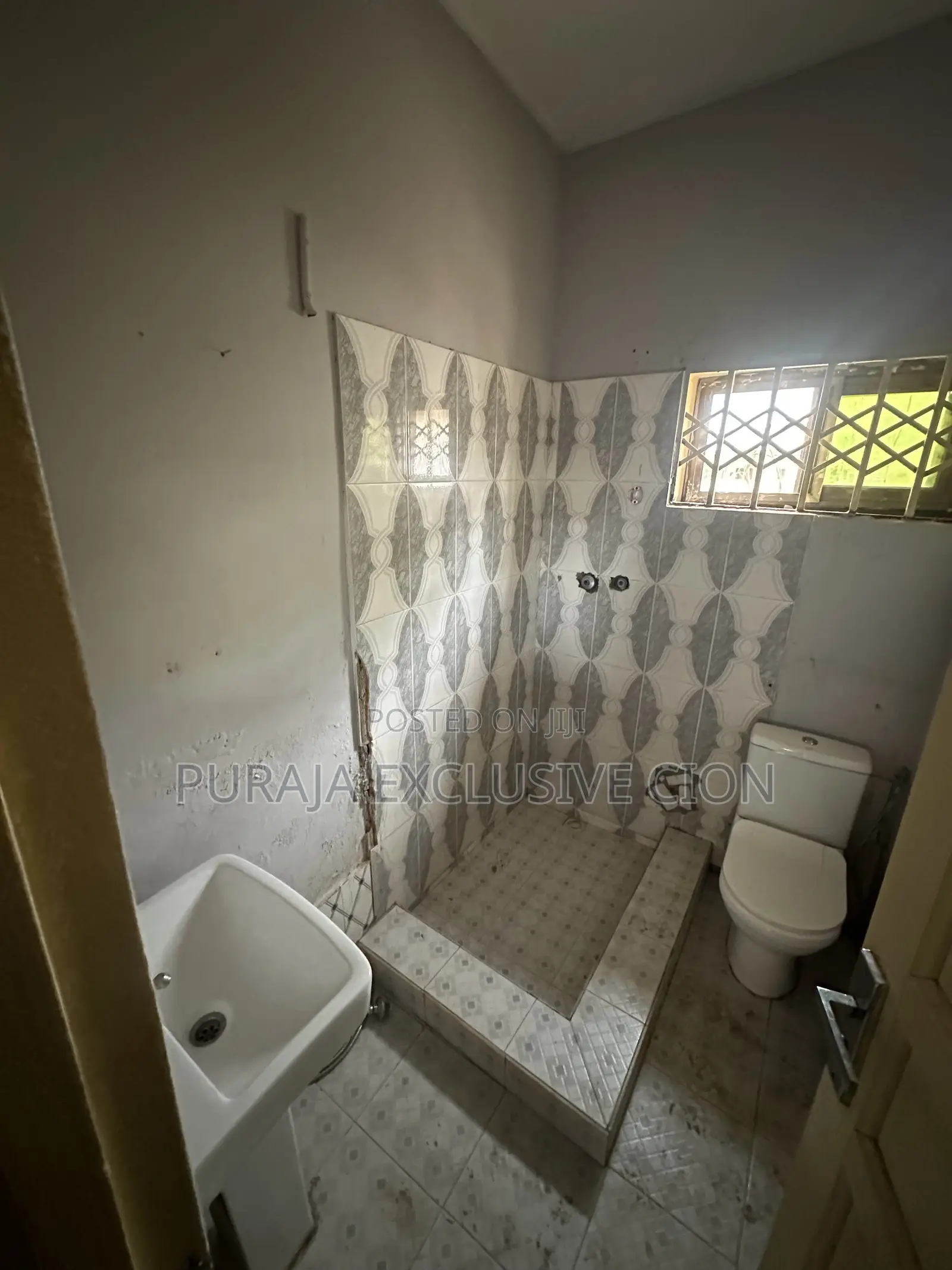 1bdrm Room & Parlour in Choice, Weija, Old Barrier for rent