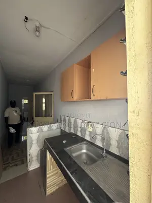 1bdrm Room & Parlour in Choice, Weija, Old Barrier for rent
