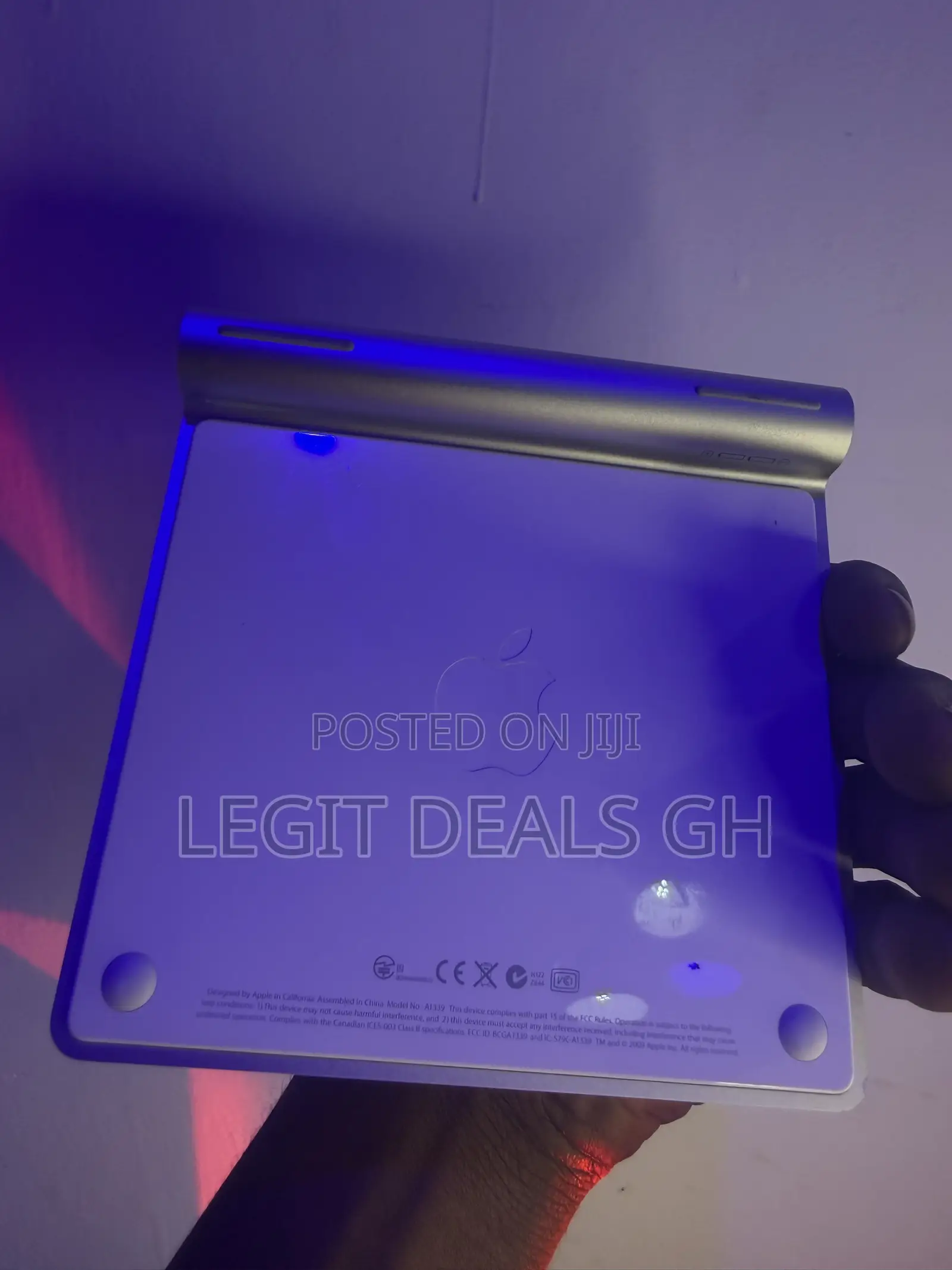 Apple Trackpad 1