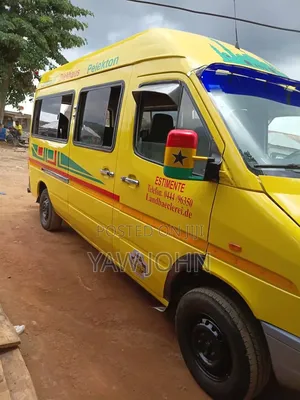 Mercedes-Benz Sprinter 2014 Yellow