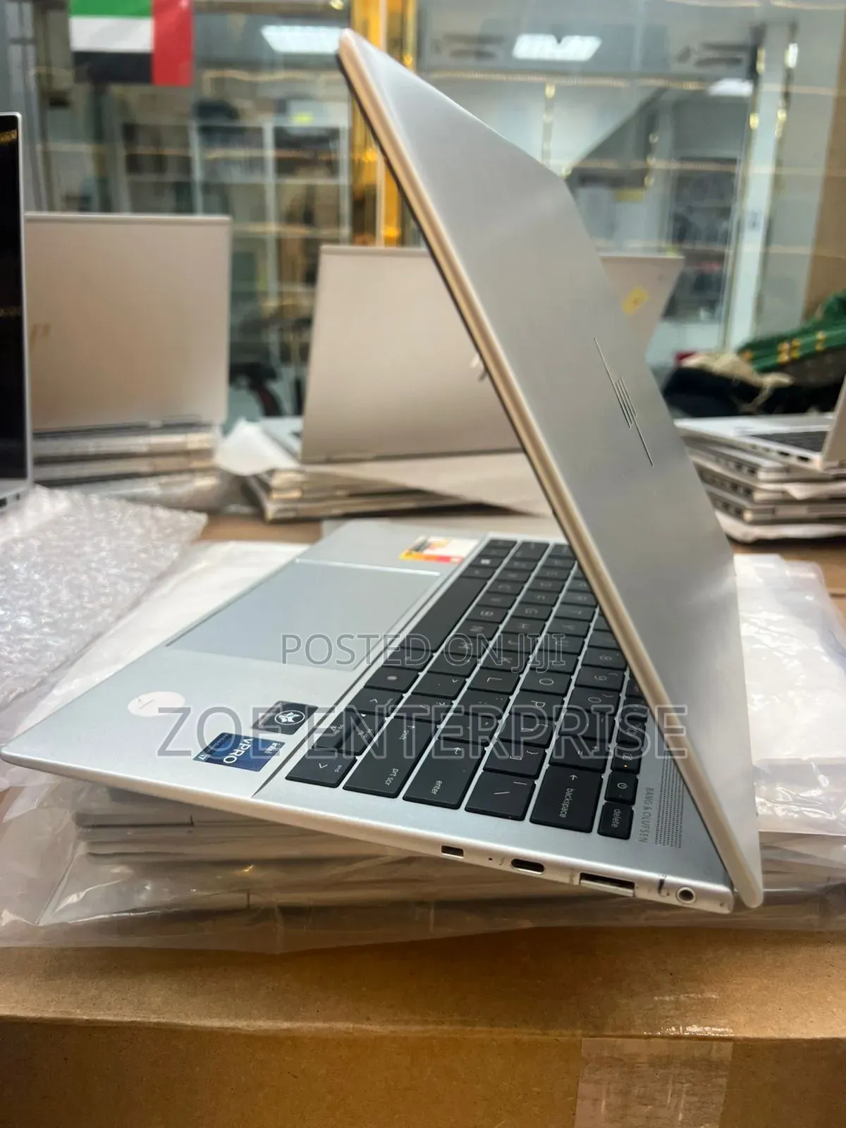 Laptop HP EliteBook x360 1040 G10 16GB Intel Core i7 SSD 512GB