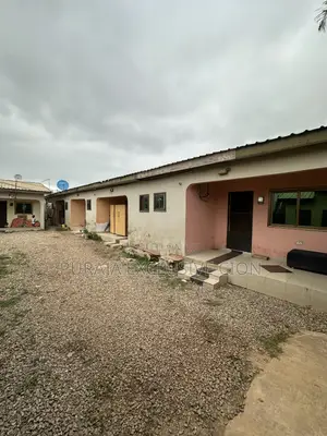 1bdrm Room & Parlour in Choice, Weija, Old Barrier for rent