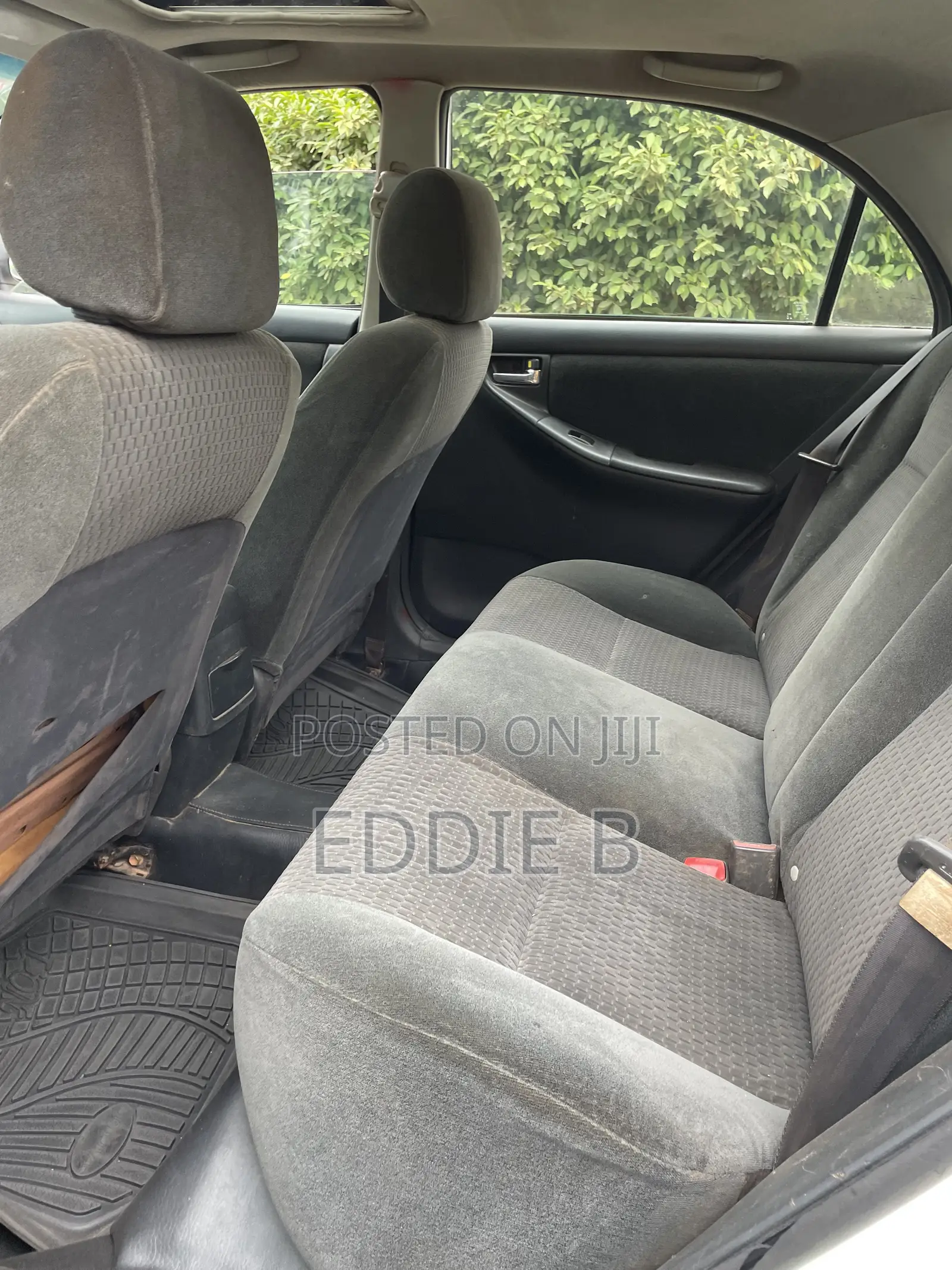 Toyota Corolla LE 2005 White