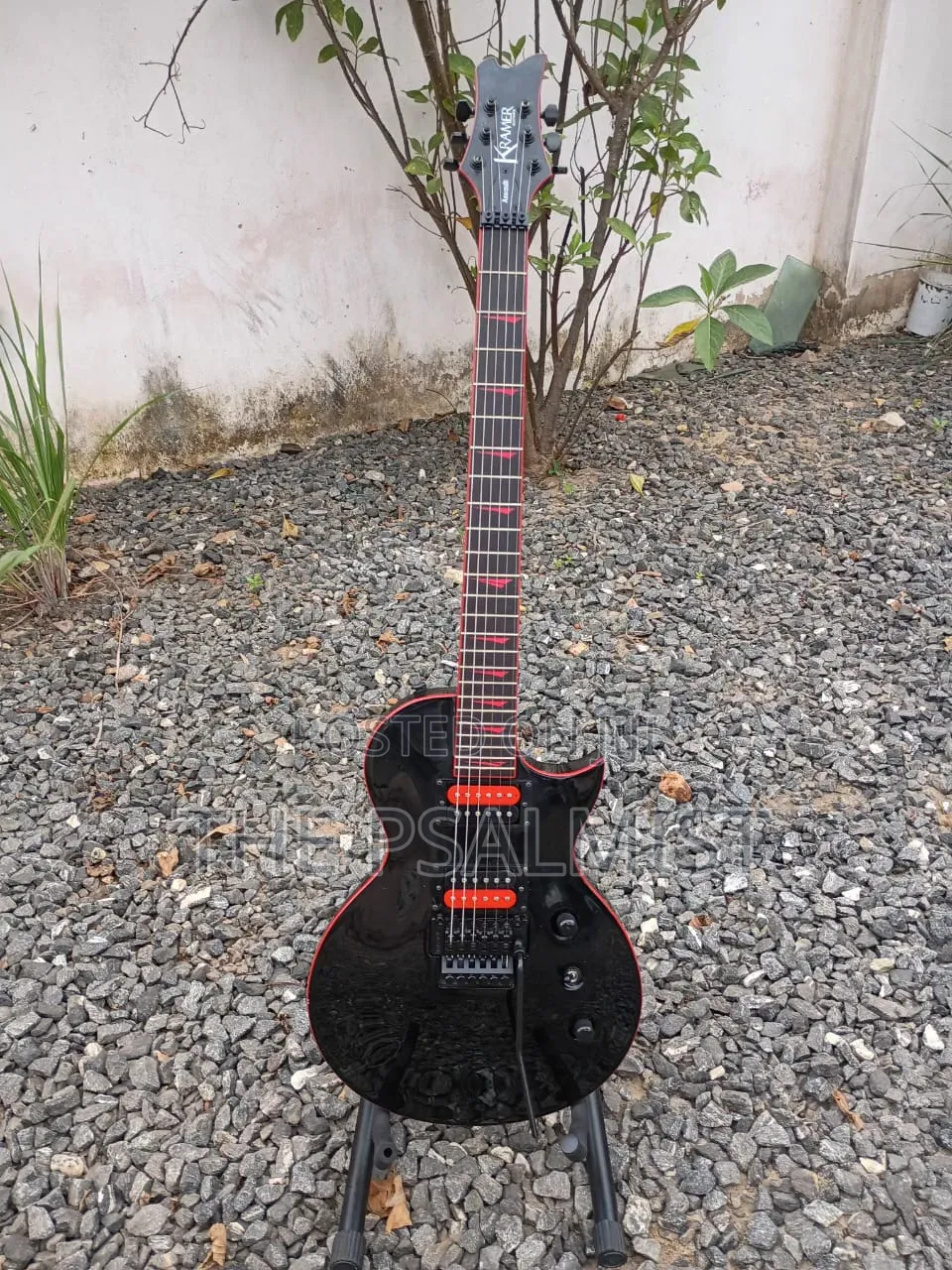 Kramer Assualt 220 Lp Guitar in Case