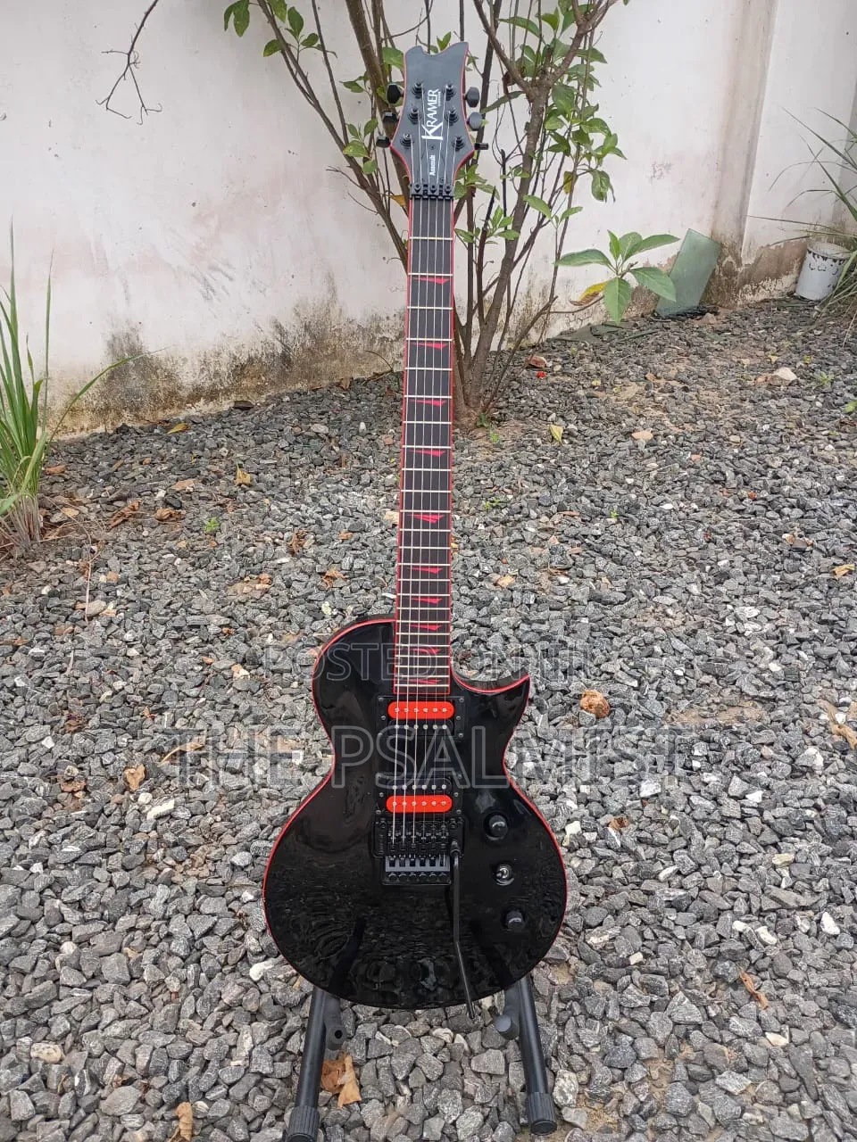 Kramer Assualt 220 Lp Guitar in Case