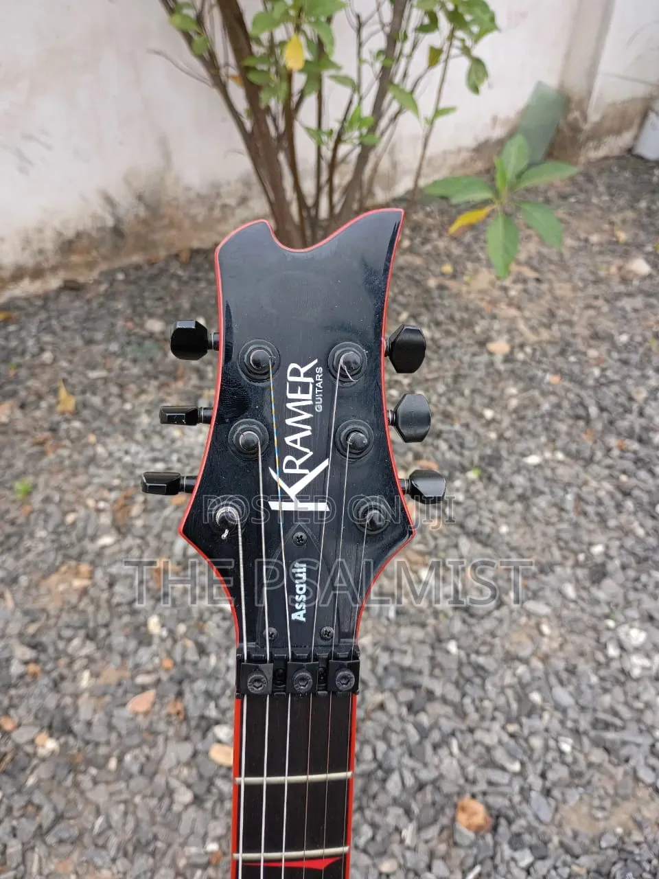 Kramer Assualt 220 Lp Guitar in Case