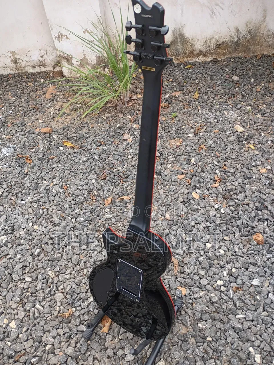 Kramer Assualt 220 Lp Guitar in Case