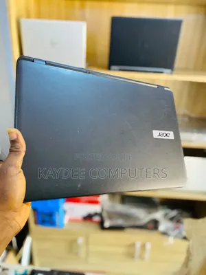 Laptop Acer Aspire ES1 8GB Intel HDD 500GB