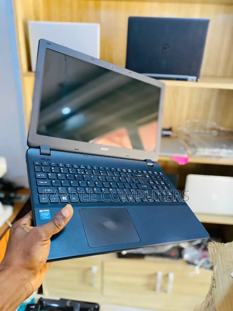 Laptop Acer Aspire ES1 8GB Intel HDD 500GB