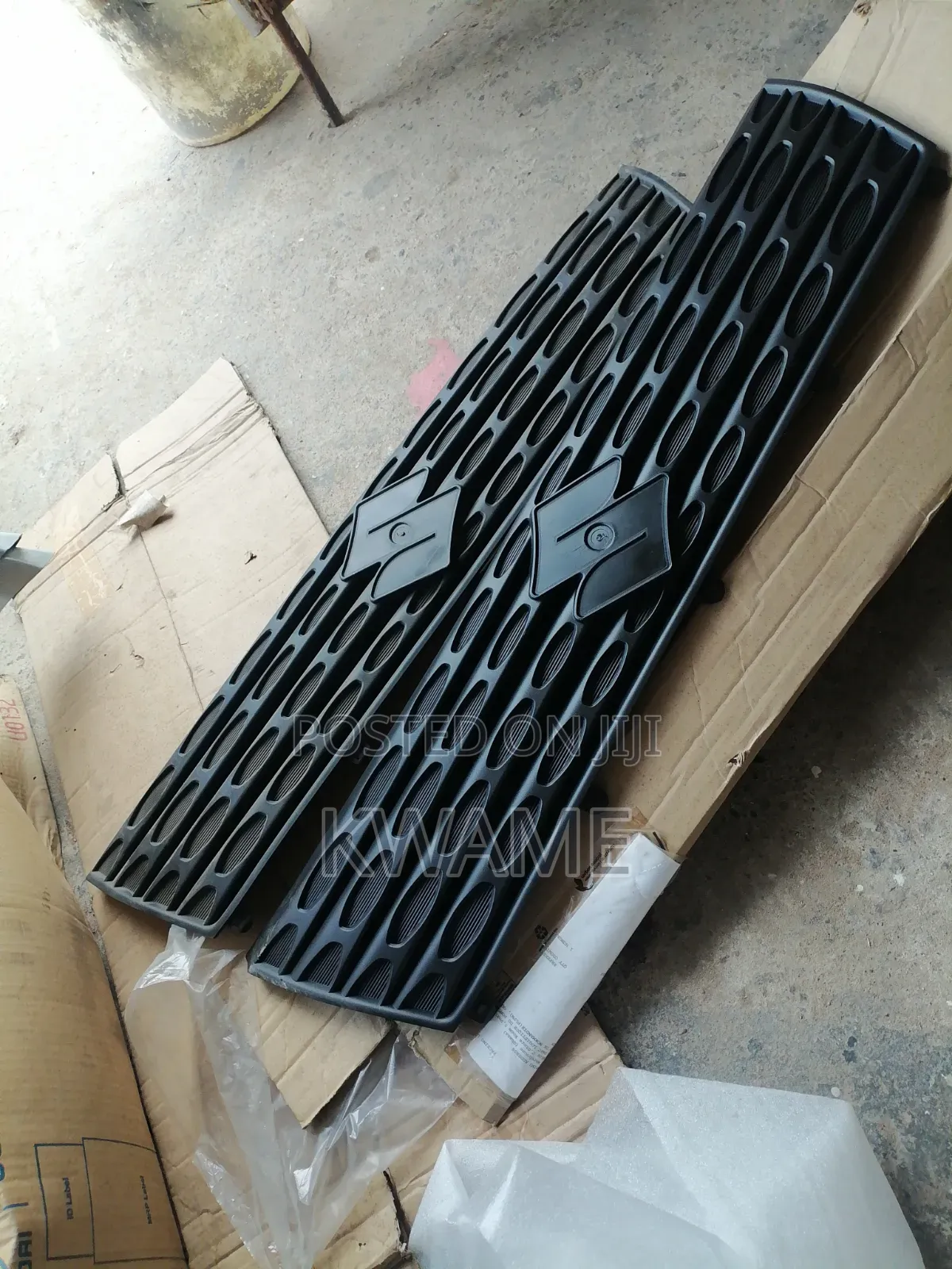 Original Front Grille Suzuki Vitara 2024-2026