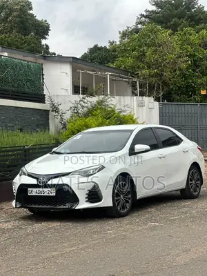 Toyota Corolla S 4dr Sedan (1.8L 4cyl CVT) 2016 White