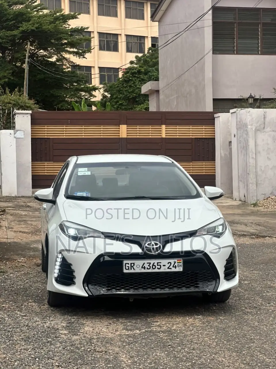 Toyota Corolla S 4dr Sedan (1.8L 4cyl CVT) 2016 White