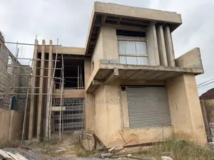 4bdrm House in Adenta, Housing Down for sale