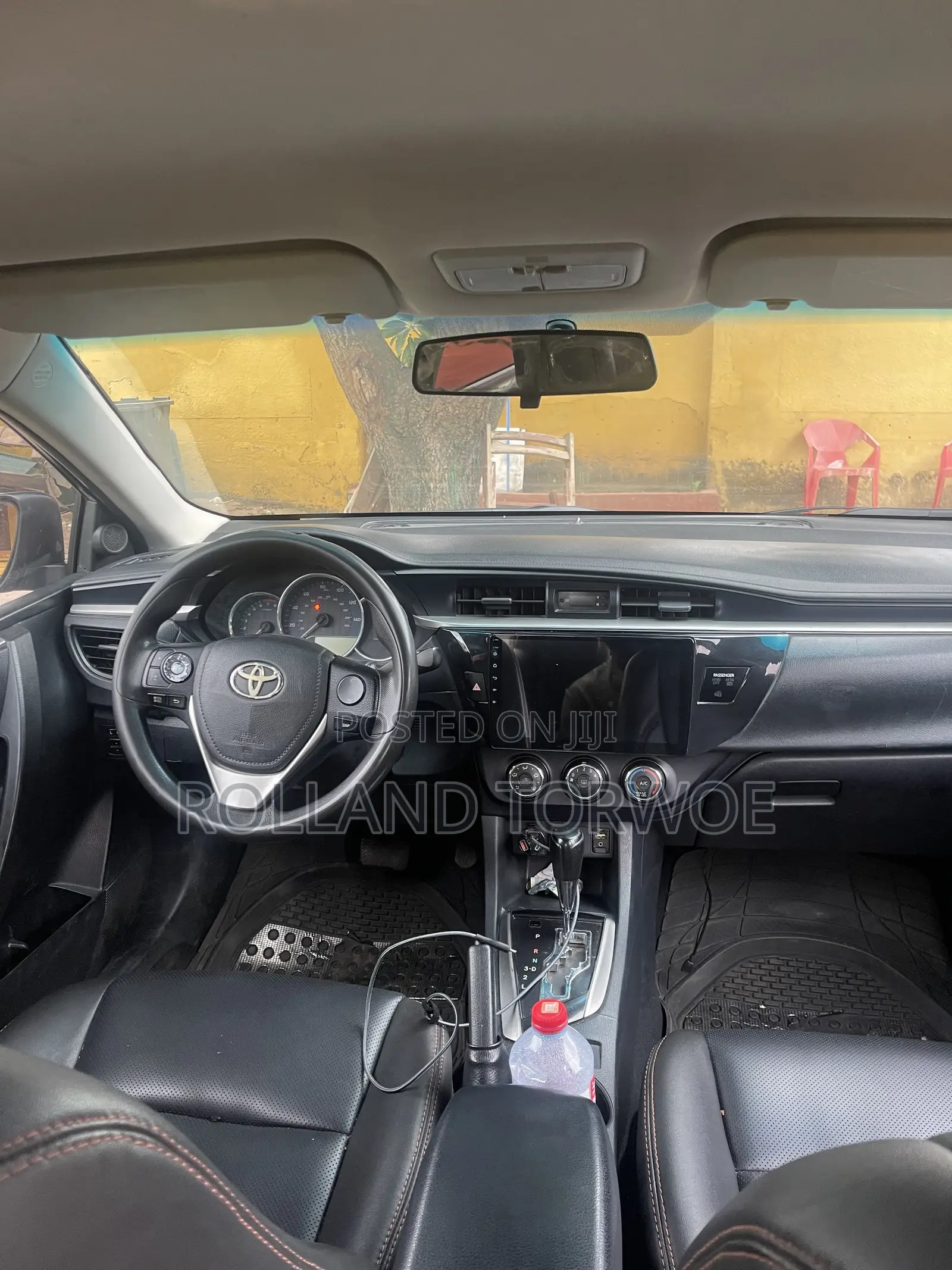 Toyota Corolla LE (1.8L 4cyl 2A) 2018 Black