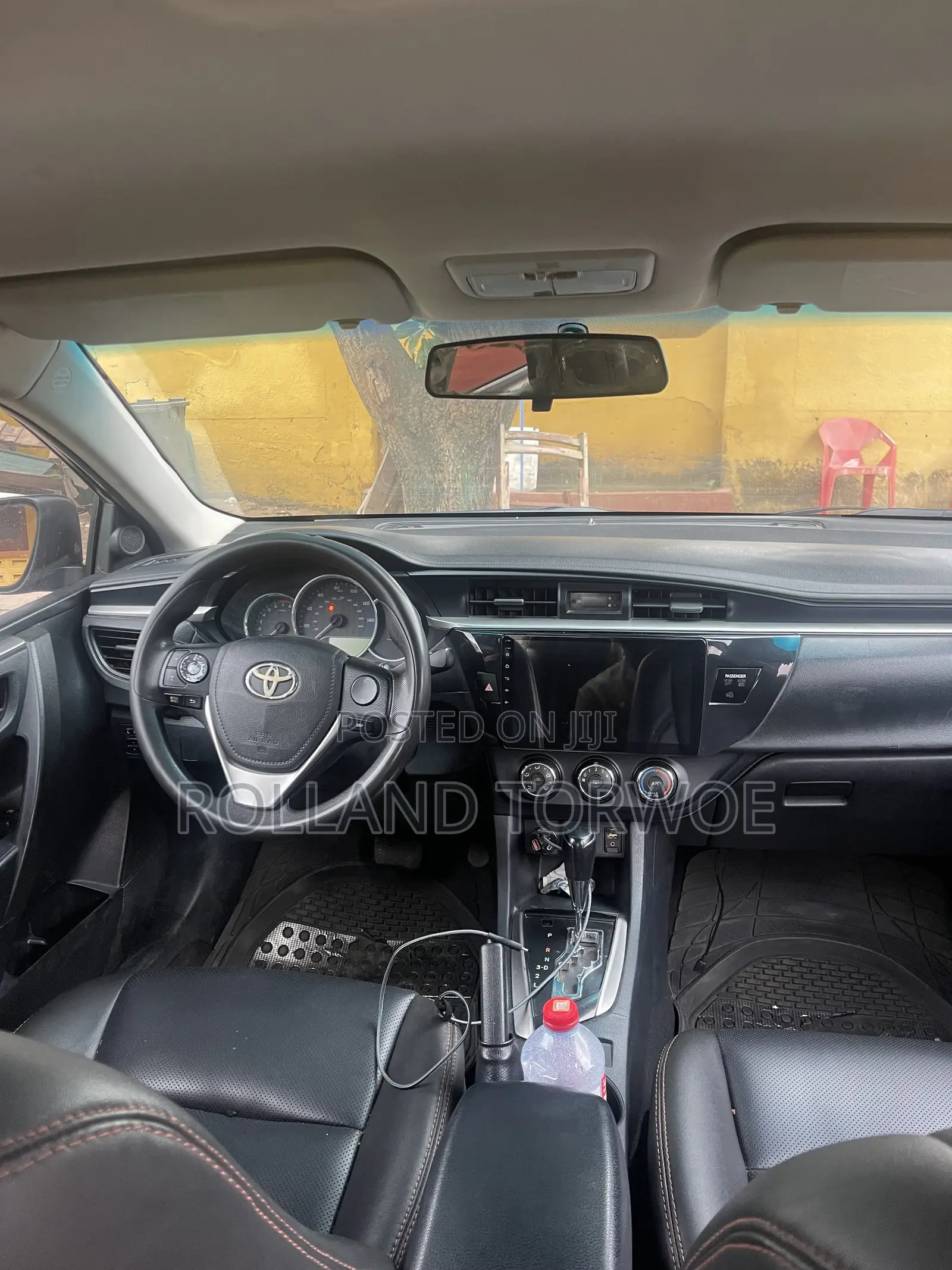 Toyota Corolla LE (1.8L 4cyl 2A) 2018 Black