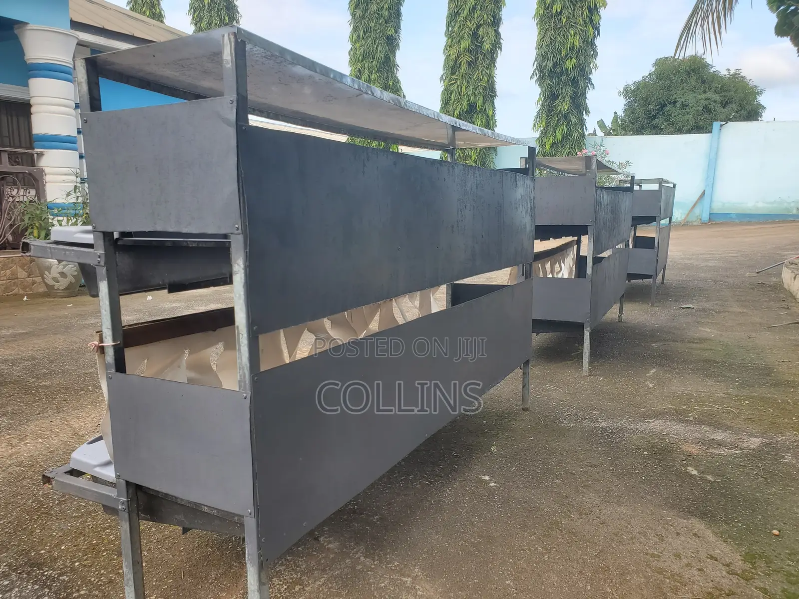 'Roll Away' Laying Nests for Sale [Refurbished]