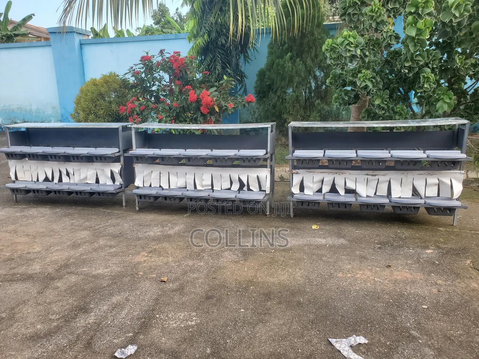 'Roll Away' Laying Nests for Sale [Refurbished]
