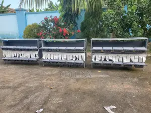 'Roll Away' Laying Nests for Sale [Refurbished]