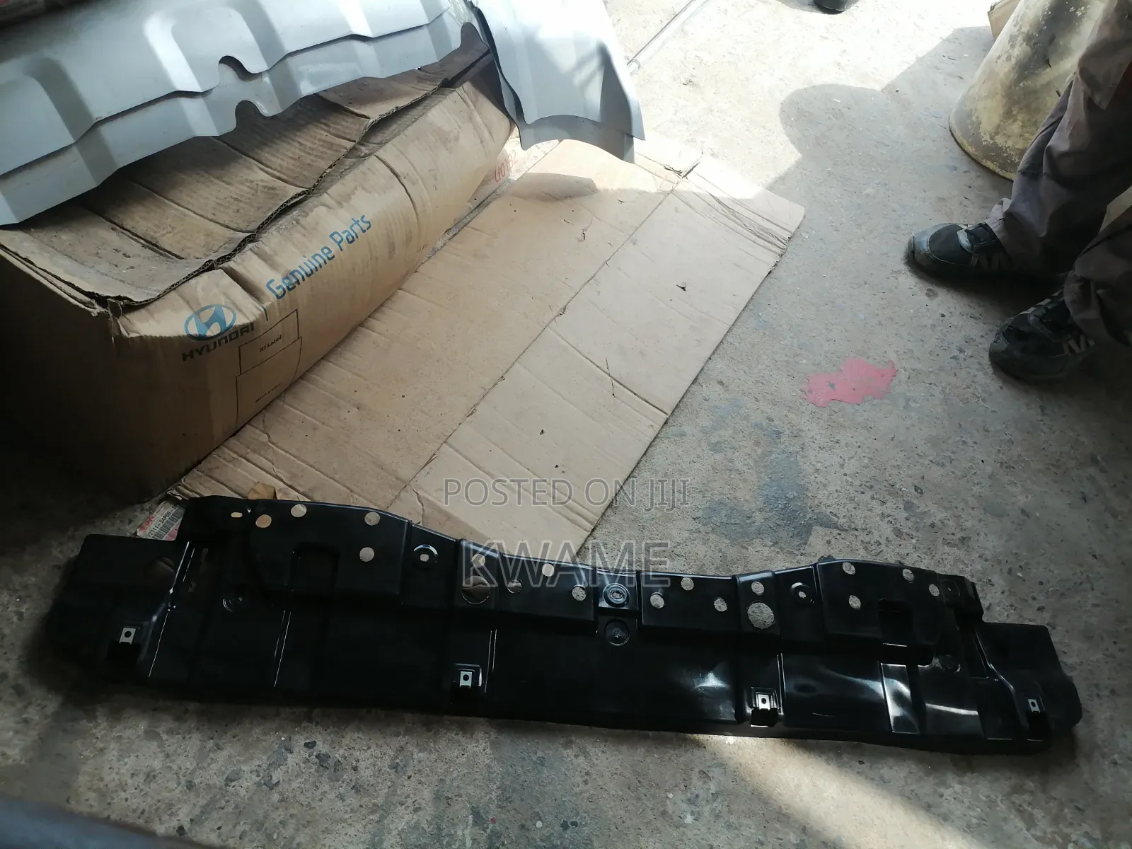 Outlander 2010-2013 Spoiler Assembly
