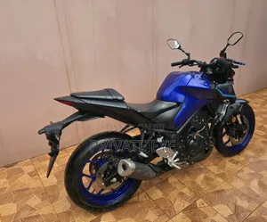 Yamaha 2023 Blue