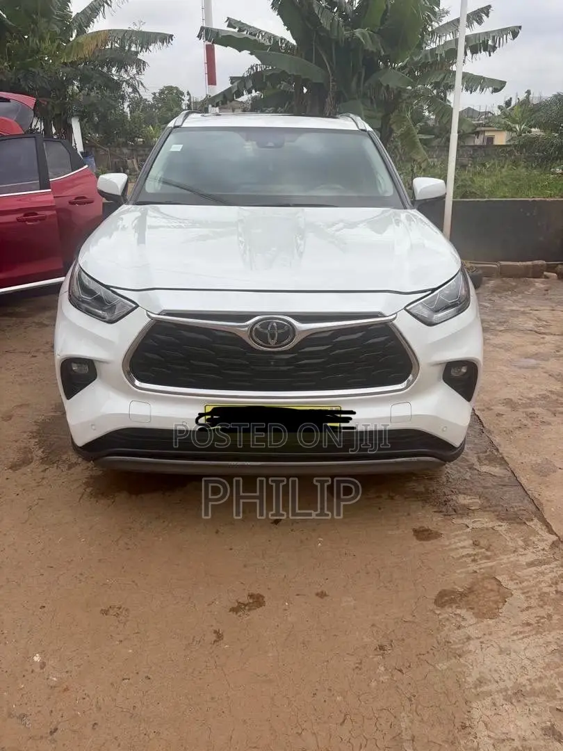 Toyota Highlander Platinum AWD 2023 White