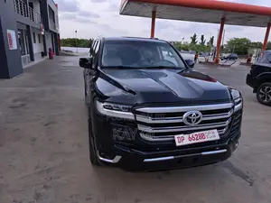 Toyota Land Cruiser 4.0 V6 GX-R 2013 Black