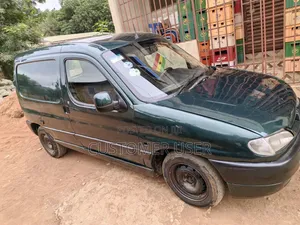 Peugeot Boxer 2003 Green