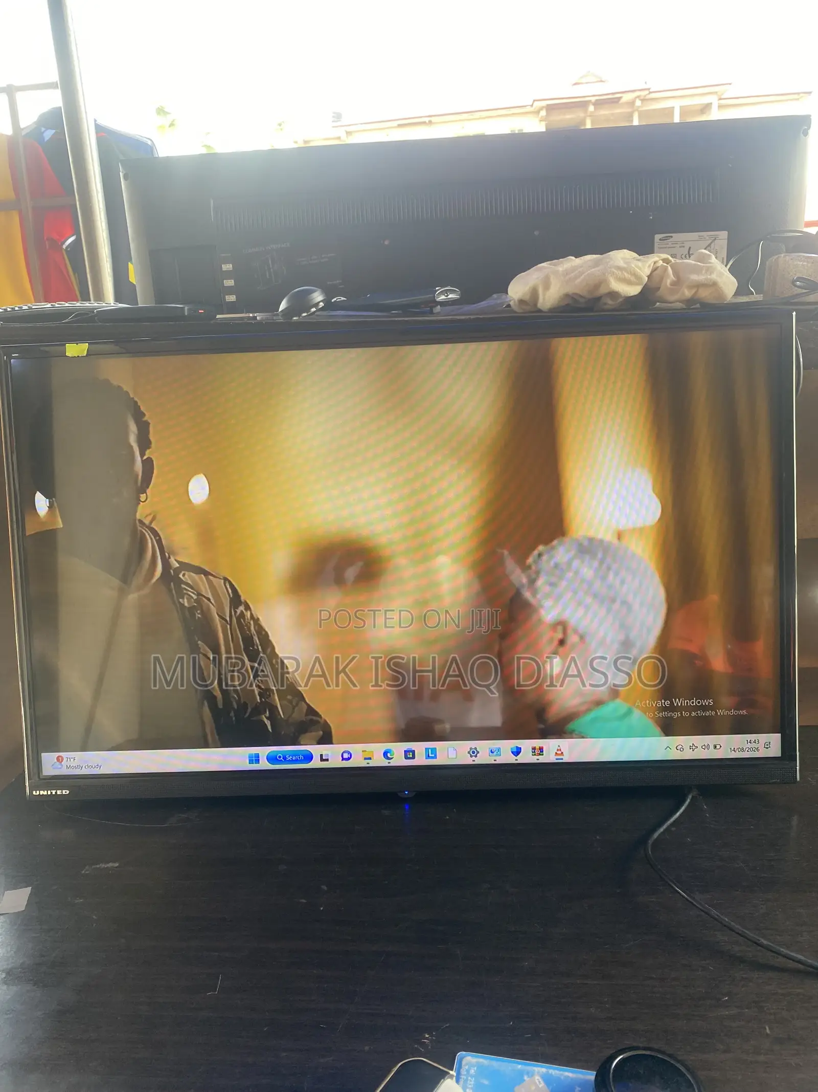 United 32” Led TV