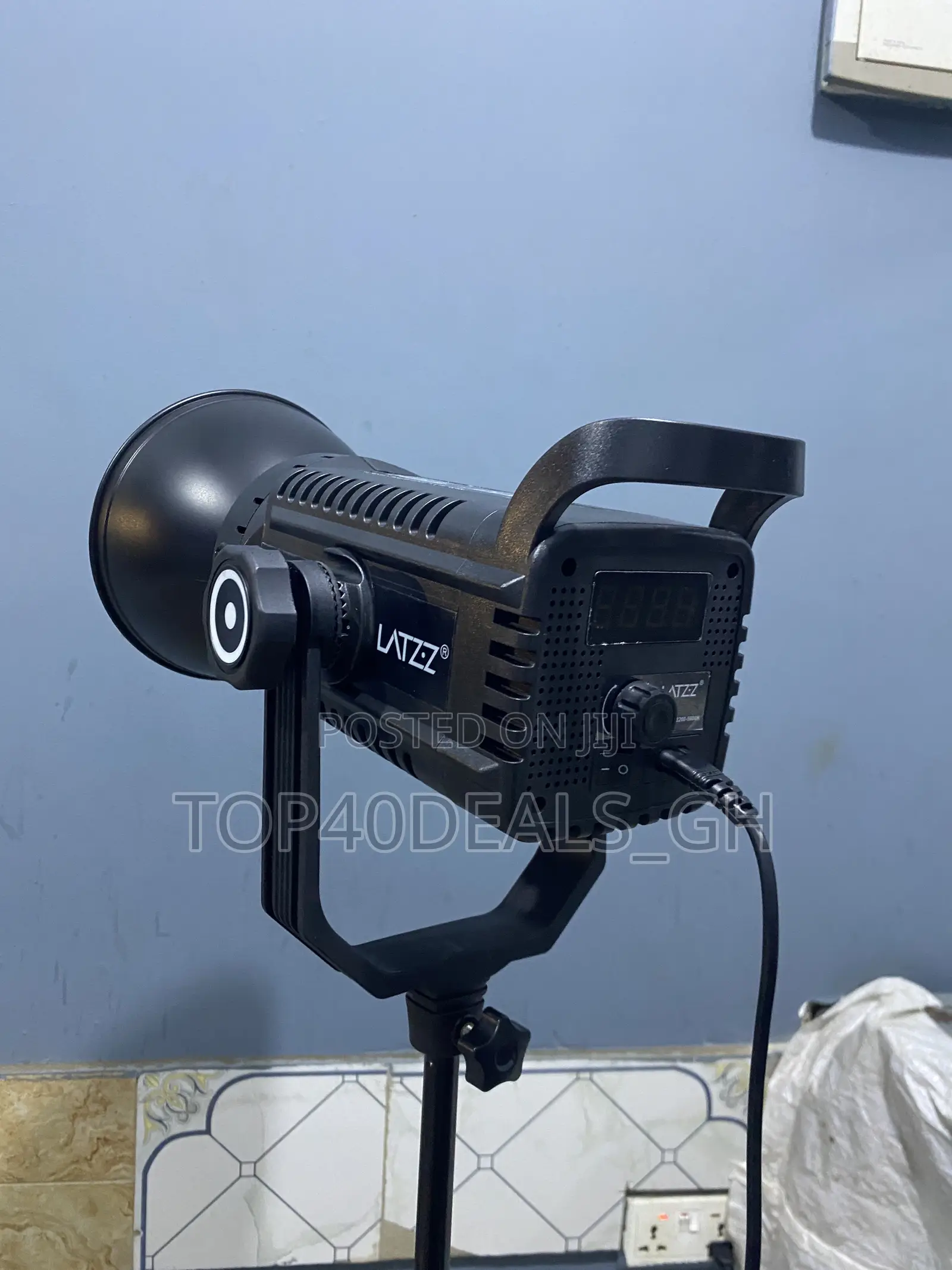 150watts Studio Light