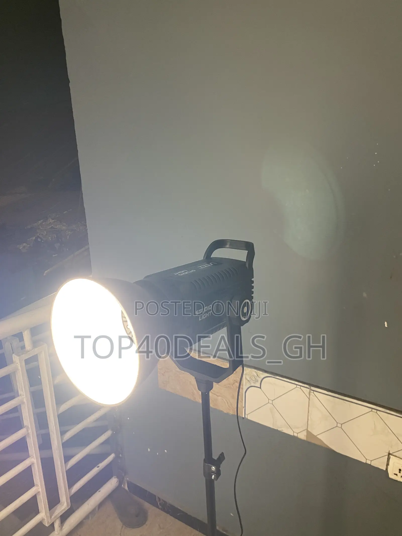 150watts Studio Light