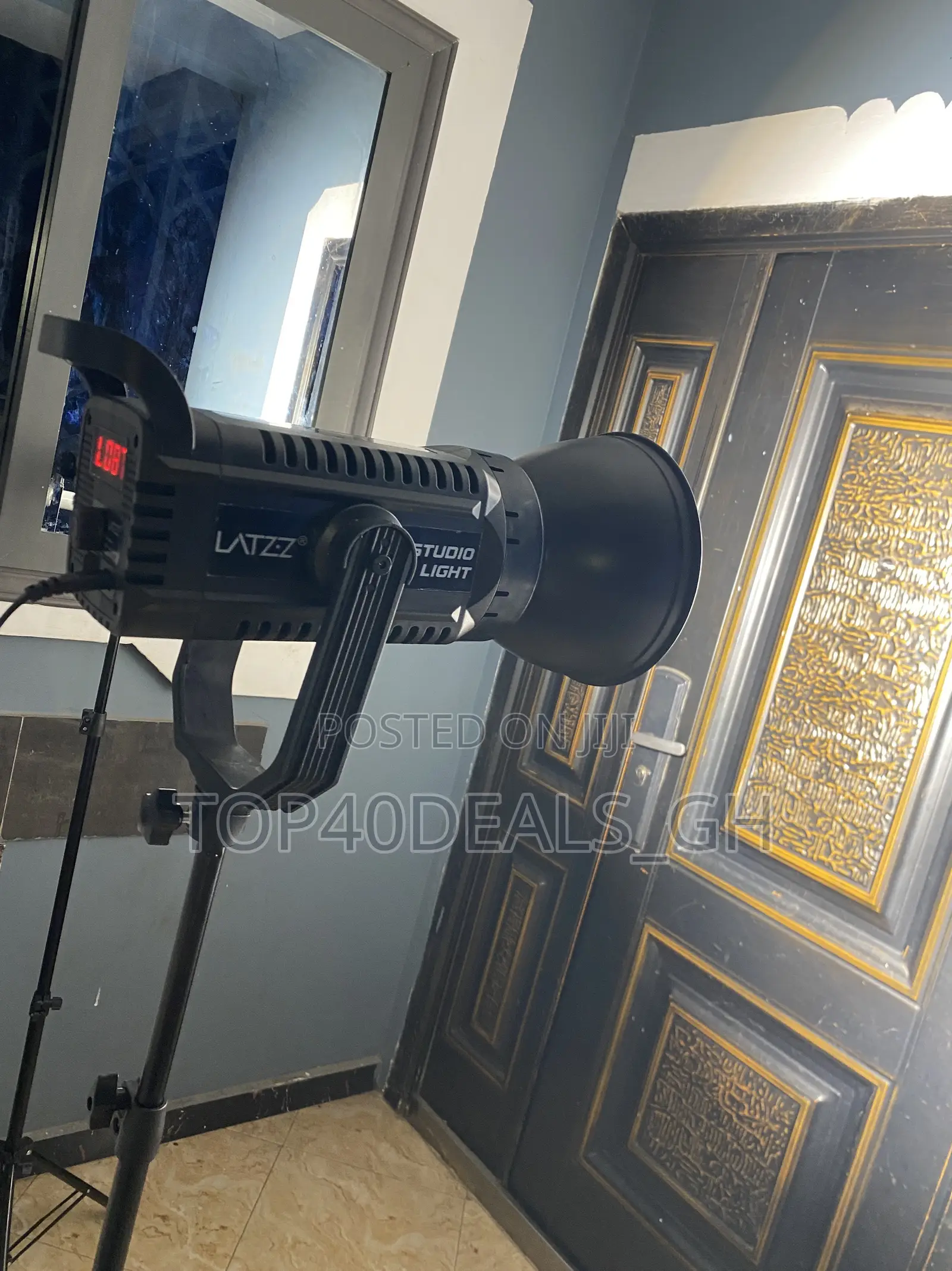 150watts Studio Light