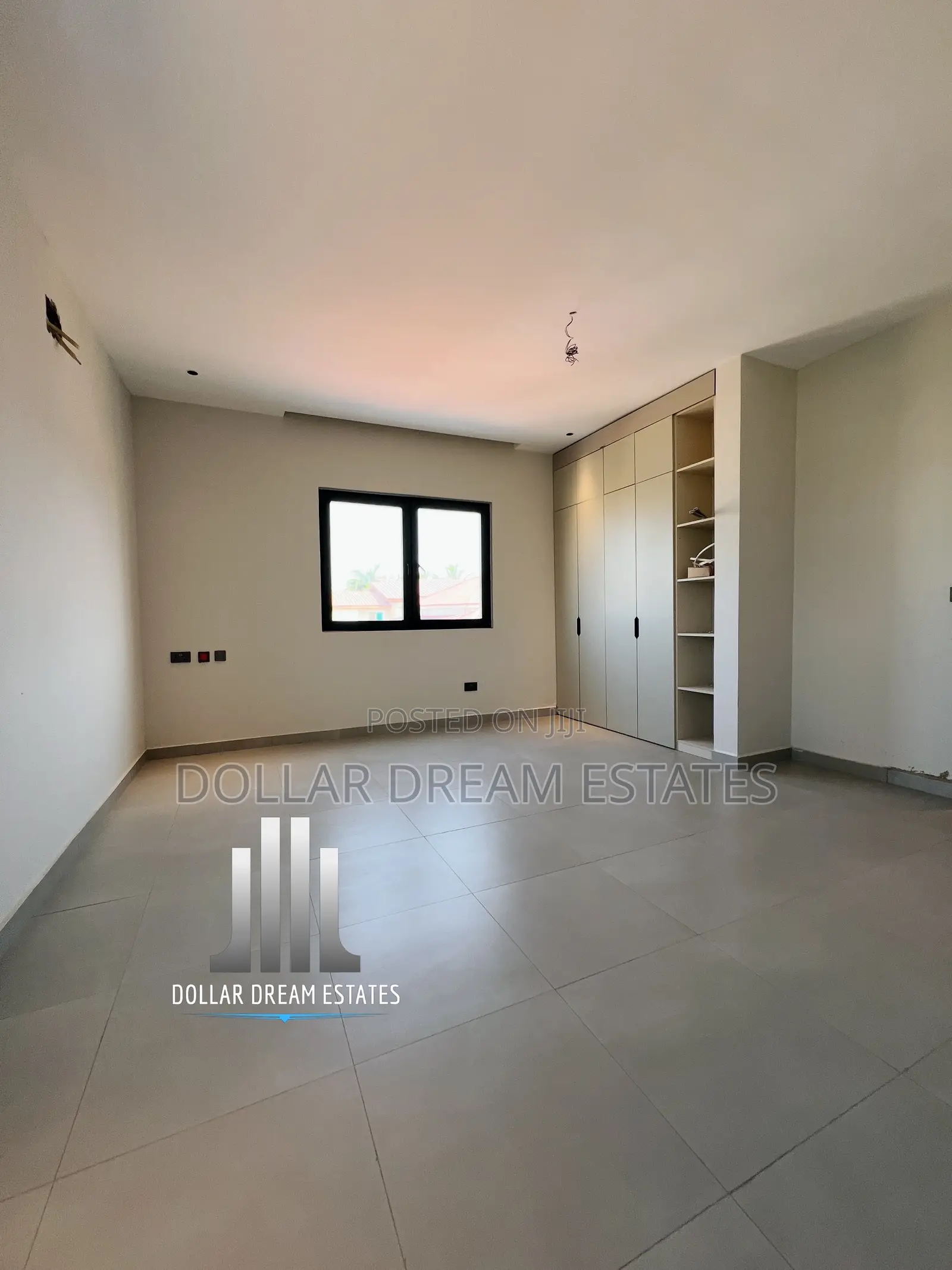6bdrm House in Adjiriganor for sale