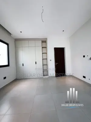 6bdrm House in Adjiriganor for sale