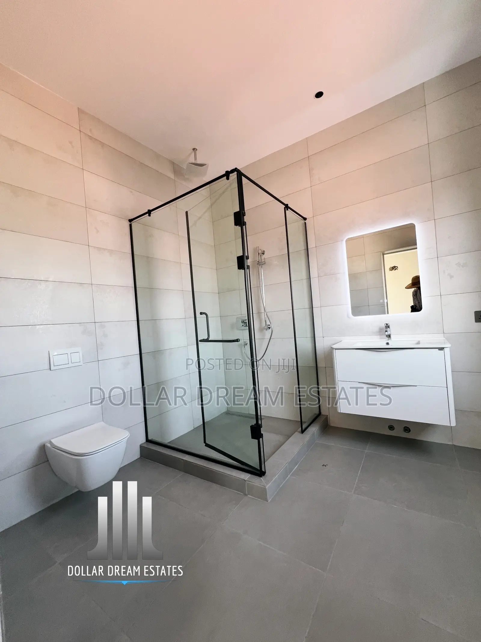 6bdrm House in Adjiriganor for sale
