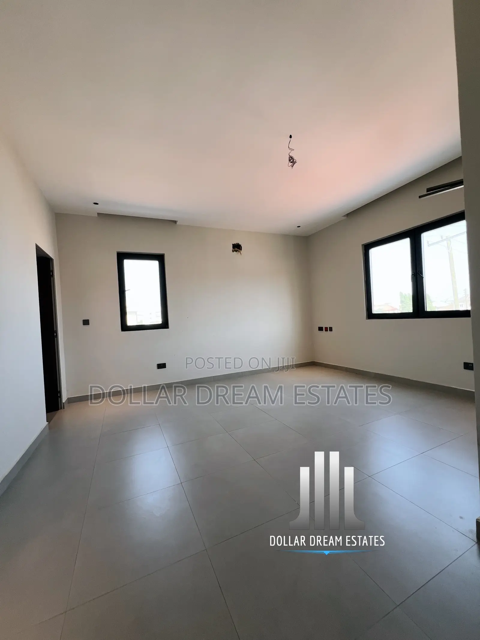 6bdrm House in Adjiriganor for sale