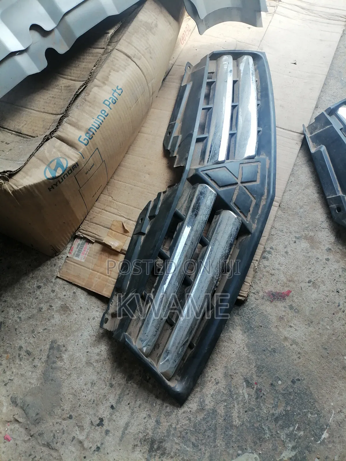 Front Grille Mitsubishi Triton/ L200 Front Grille