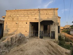 3bdrm House in Fredimens Real, Afigya-Kwabre for sale