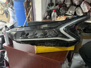 Kia Optima / 2022 Headlight