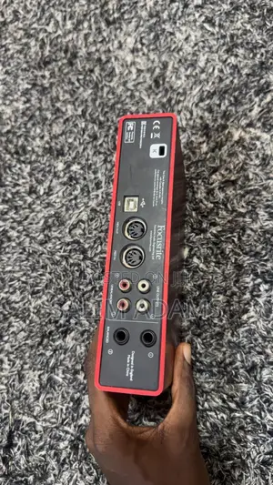 Focusrite Scarlett 2i4