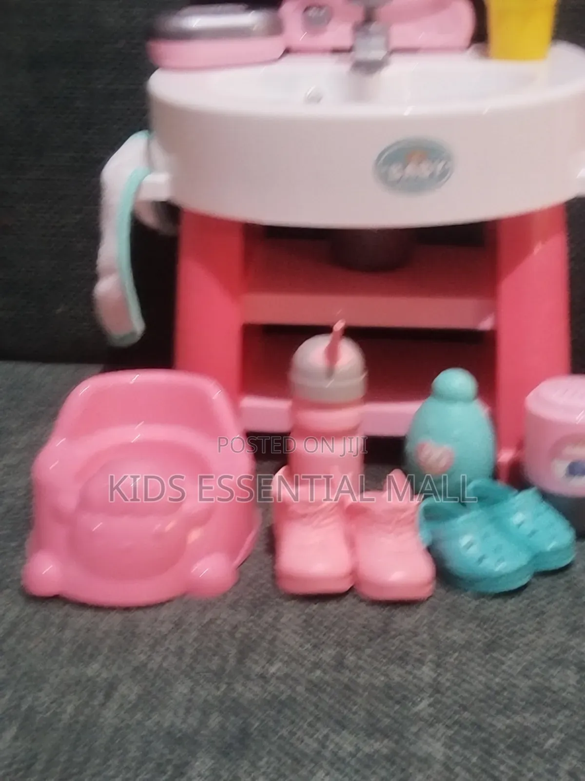Interactive Wash Basin Playset for Kids