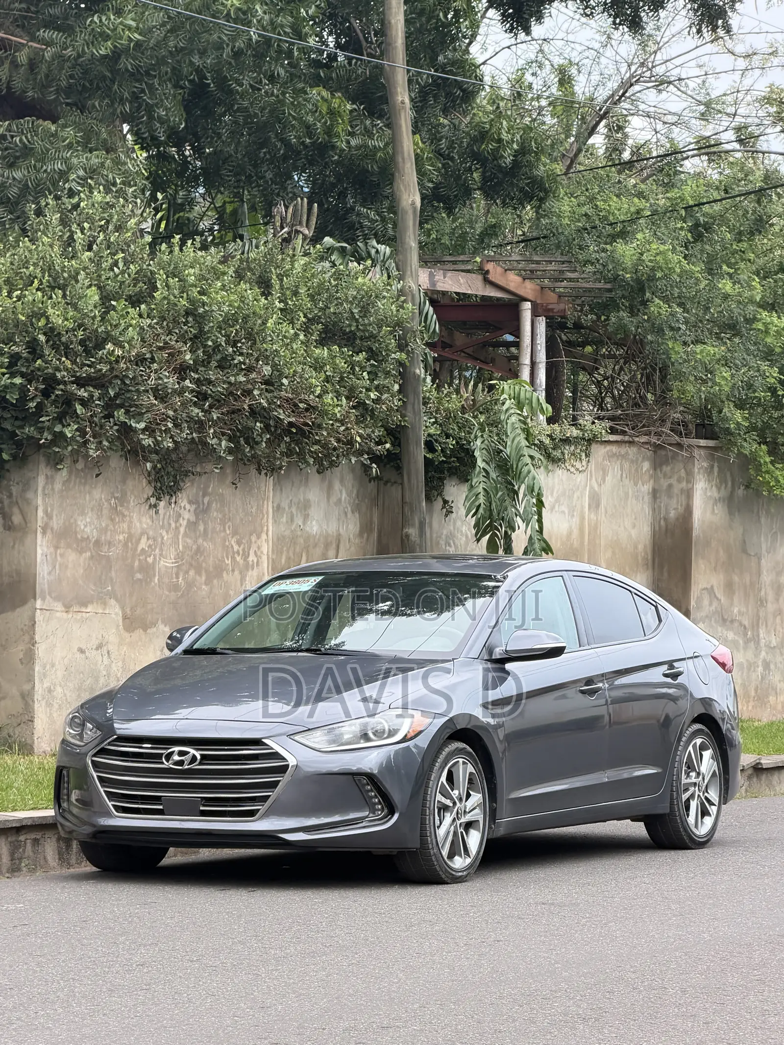 Hyundai Elantra Limited Sedan FWD (1.8L 4cyl 6A) 2013 Gray