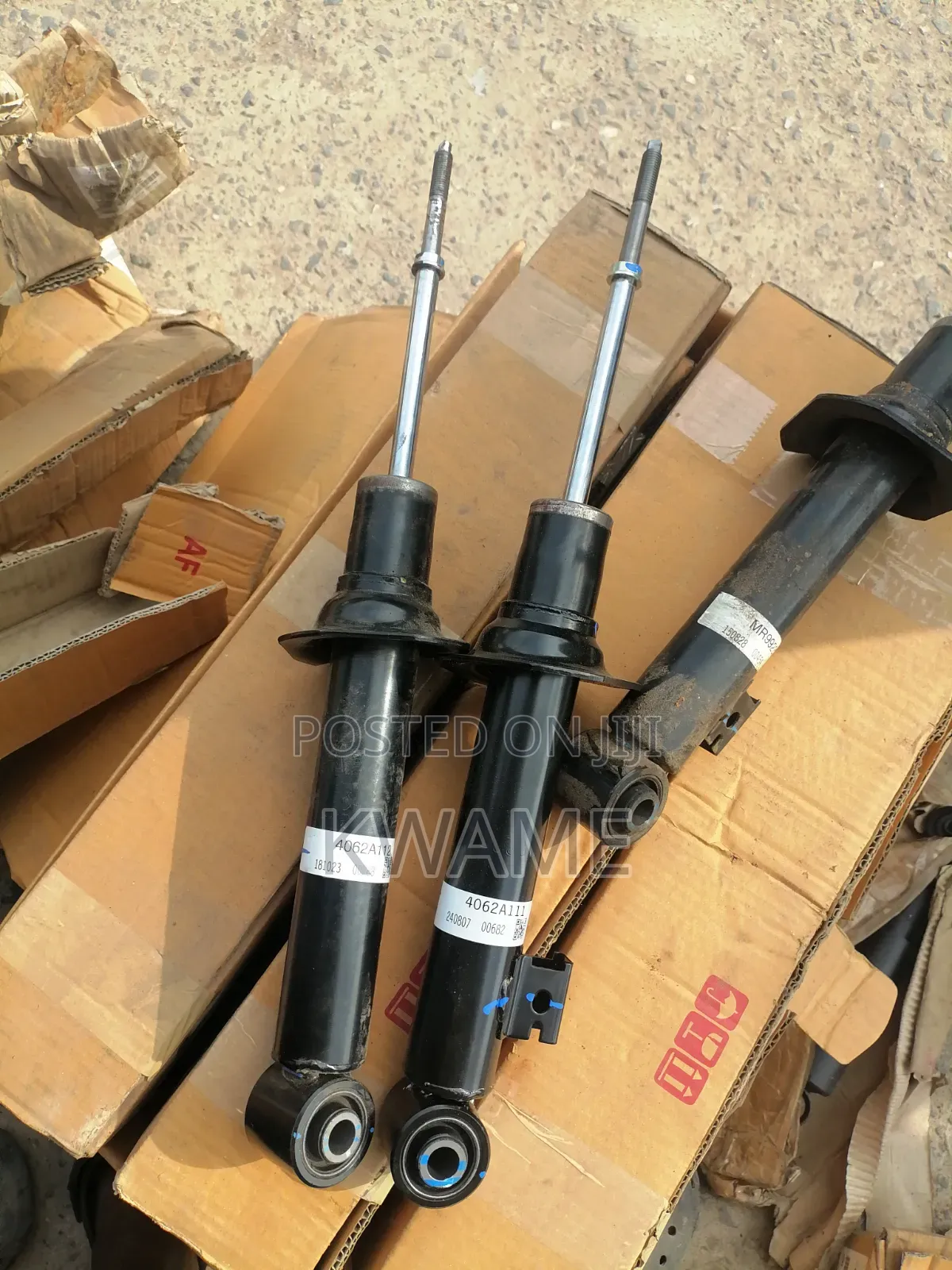 Back Shock Absorbers Mitsubishi L200 2010 2023